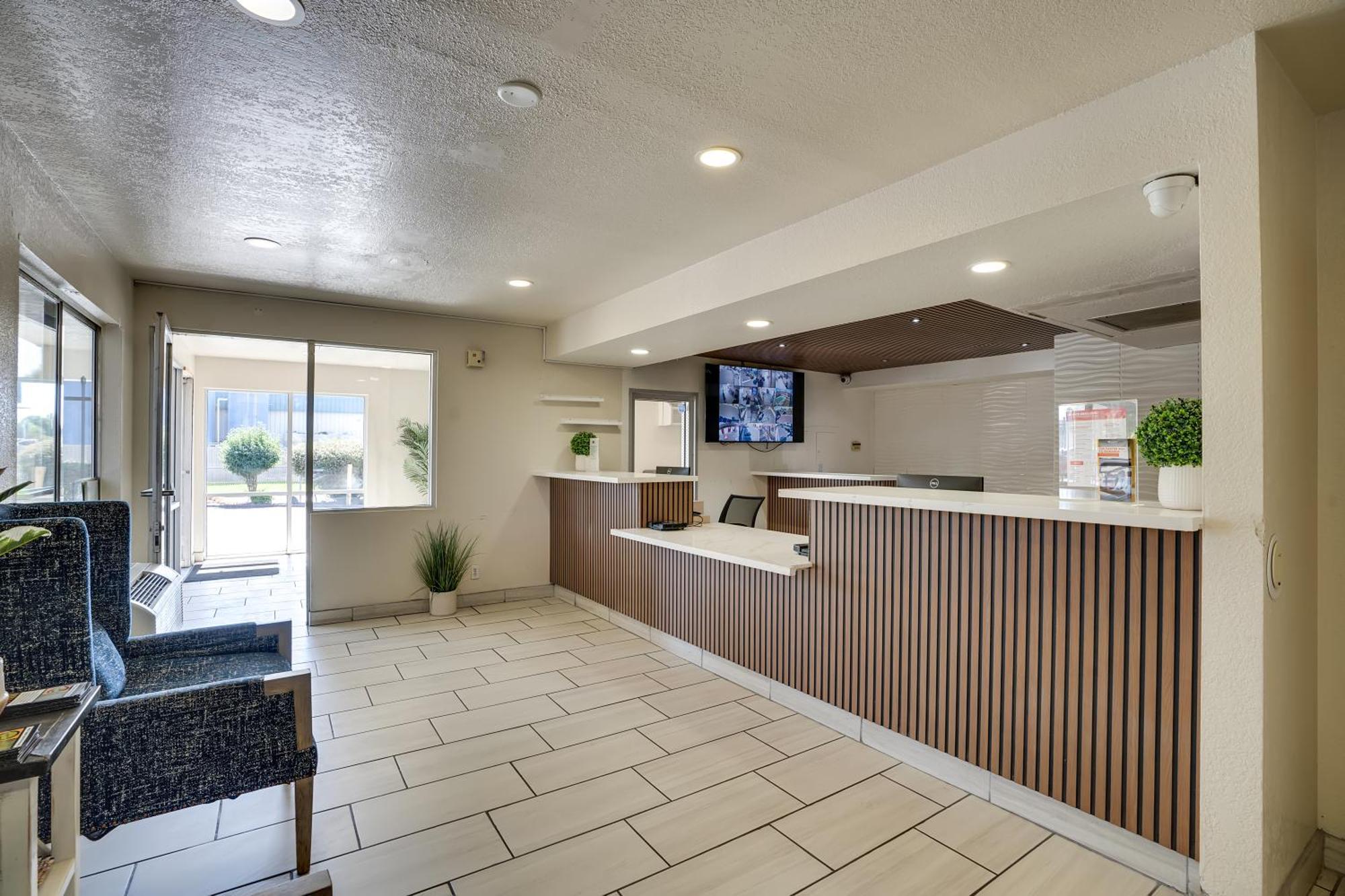 Econo Lodge Stockton Near I-5 Fairgrounds Bagian luar foto