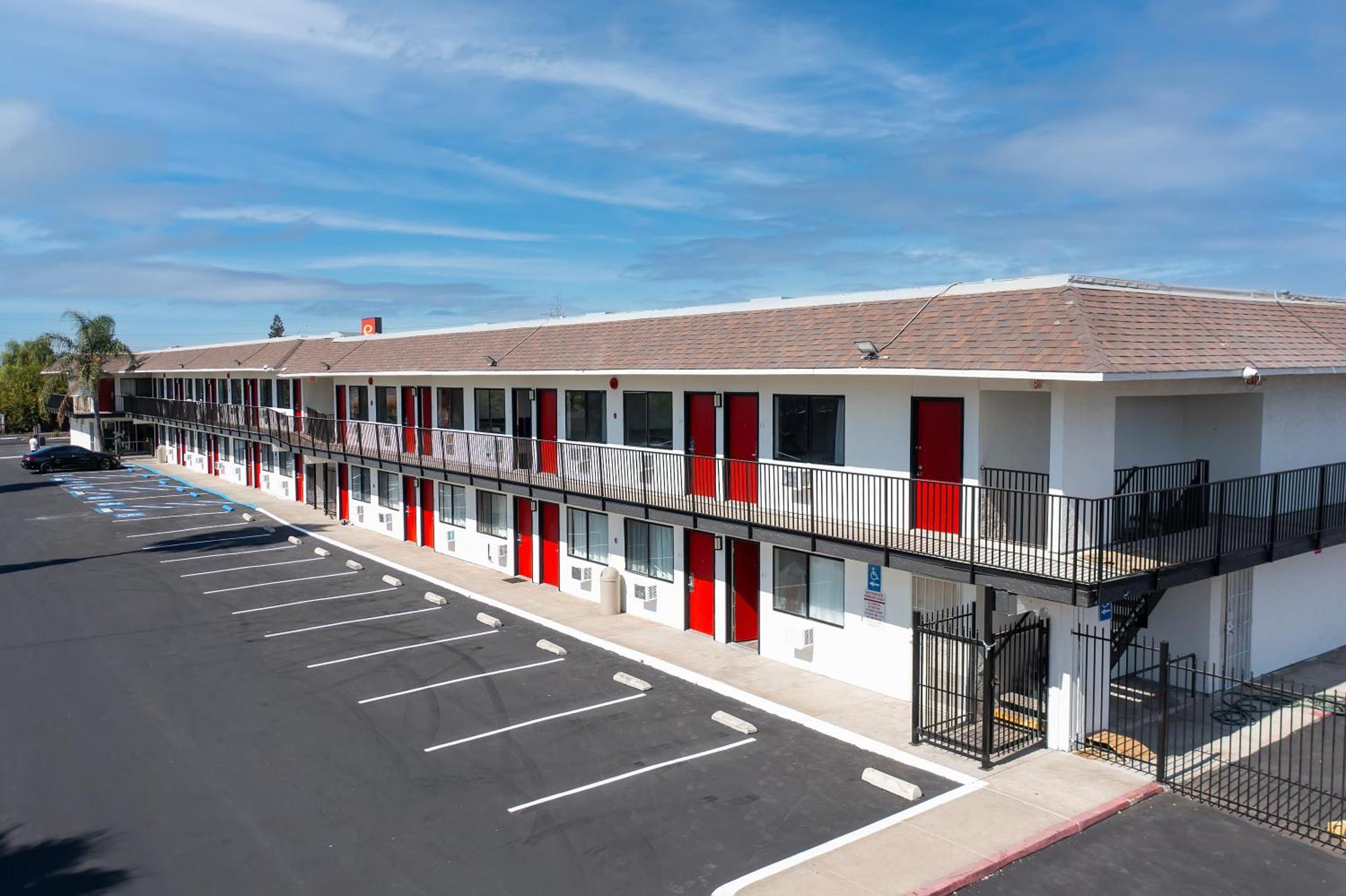 Econo Lodge Stockton Near I-5 Fairgrounds Bagian luar foto