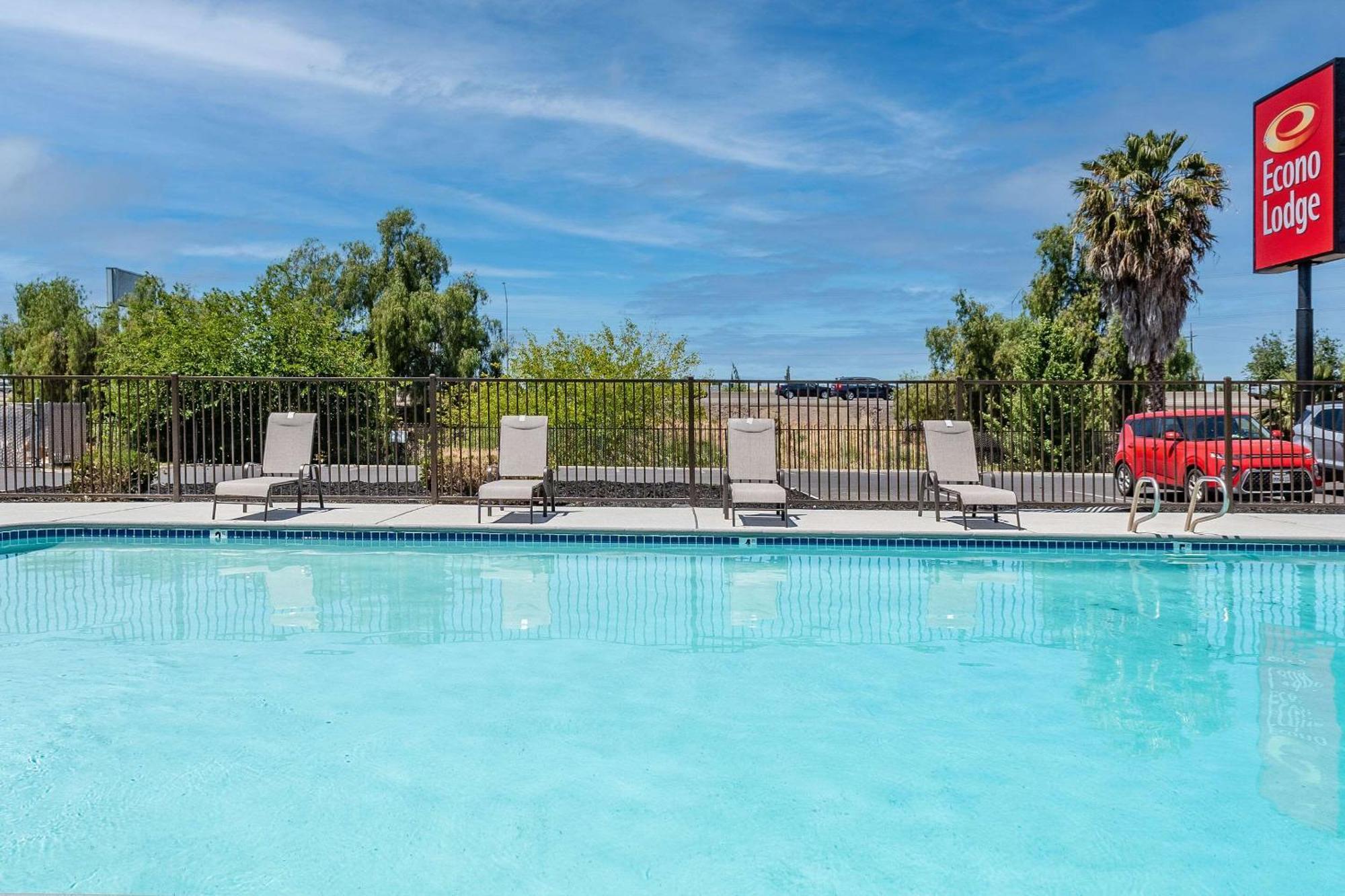 Econo Lodge Stockton Near I-5 Fairgrounds Bagian luar foto